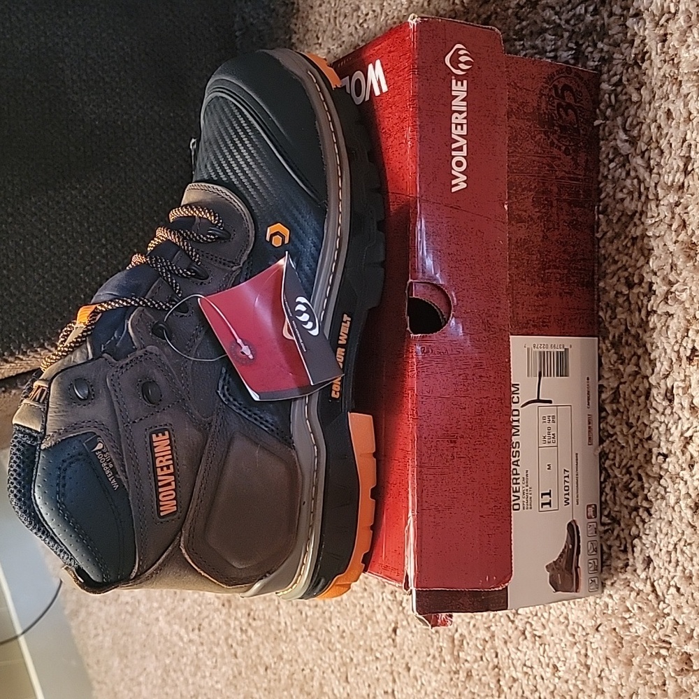 Worn Once Men's Wolverine Size 11 M Steel Toe Work boot